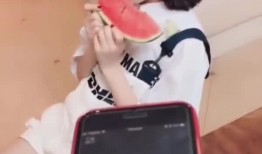 最强吃瓜小女孩免费阅读,揭秘娱乐圈背后的秘密