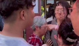 插队老太爆料视频播放网站,热门网站播放背后的真相